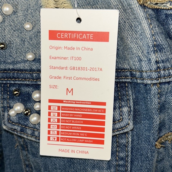 Jeans FAShion denim vest with distressing and beads. NWT. No inside tags.size m - Picture 3 of 7